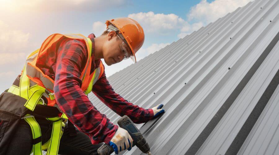Expert Emergency Roof Repairs services in La Harpe, KS